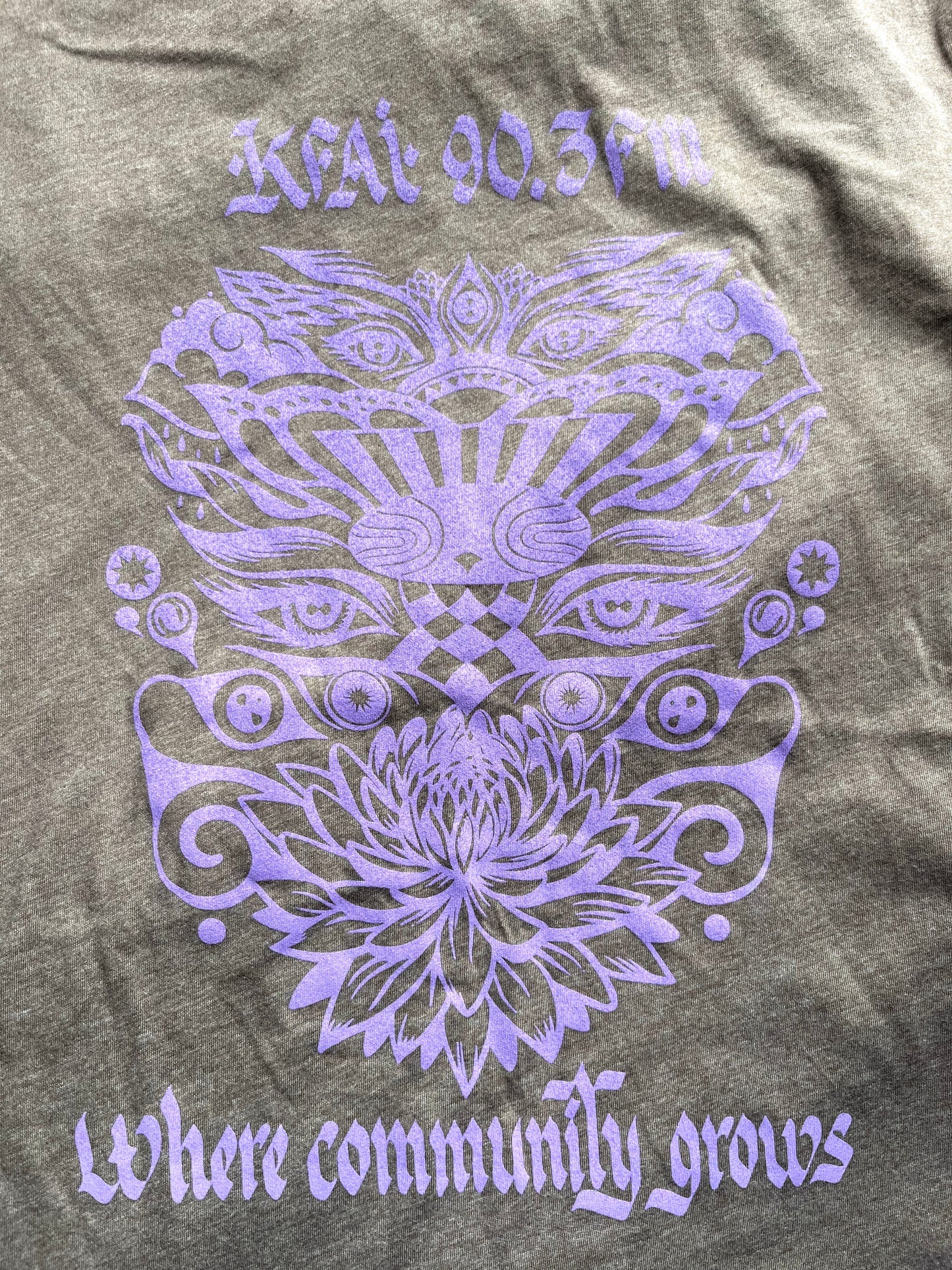 Close up detail of the design.